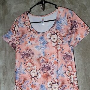 💛CLEARANCE💛 Lularoe Women's T-Shirt - SIZE S